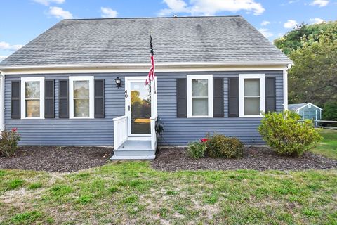 40 Wyndlea Cir Falmouth MA 02536