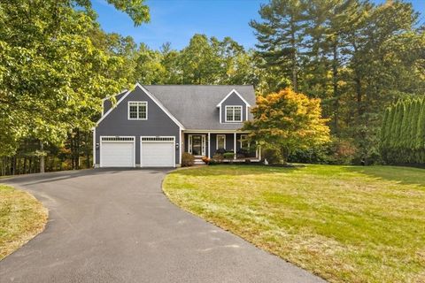 100 Litchfield Ln Hanson MA 02341