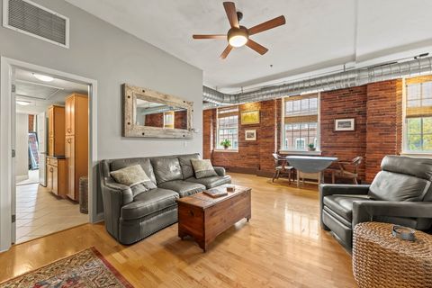 25 Cedar St 14 Amesbury MA 01913