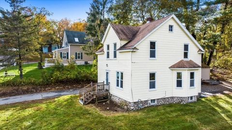 36 Central St Auburn MA 01501