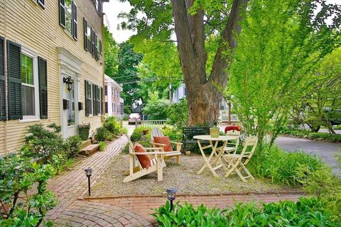 12 Parsons St. 2 Newburyport MA 01950