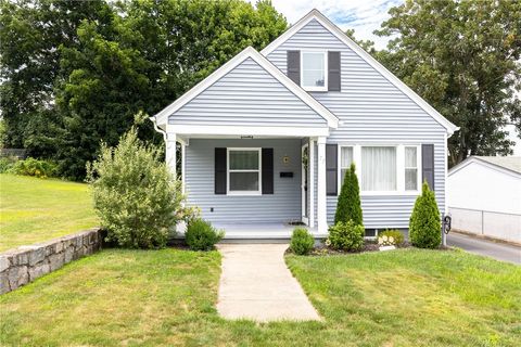 77 Rockwood Avenue Cranston RI 02920