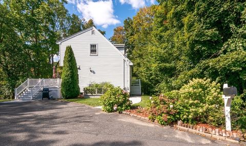 17 Sunnyside Rd. Woburn MA 01801