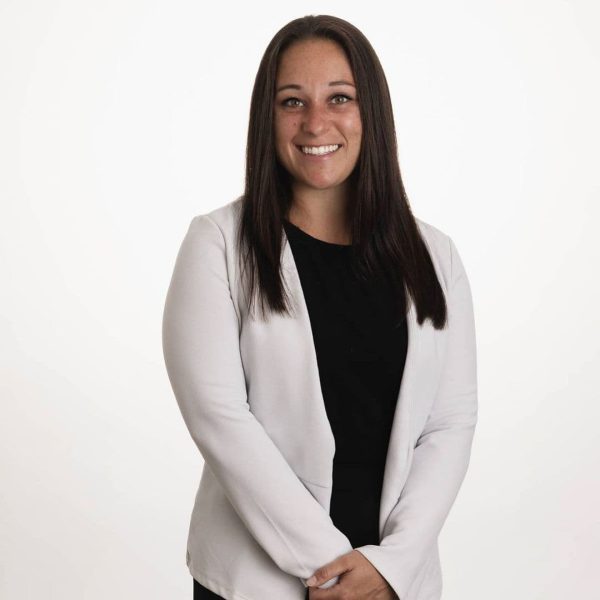 Amber lena, realtor, headshot