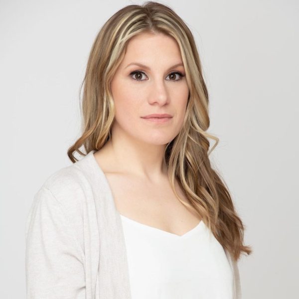 Amy Iaciofano, realtor, headshot