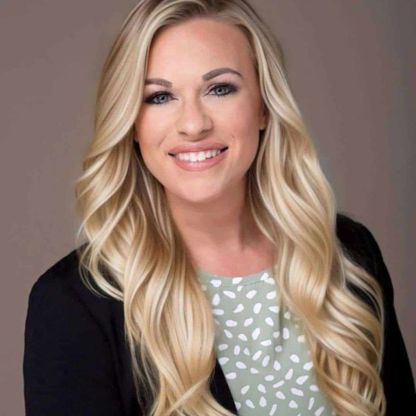 Beth McDonnell headshot 0825