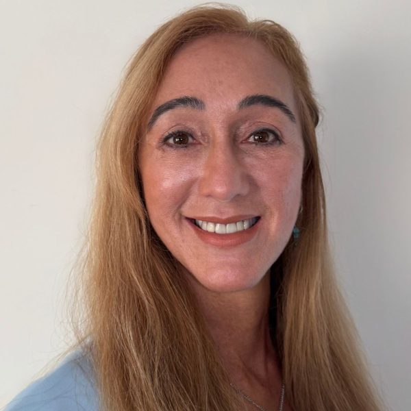 Cida Dasilva headshot