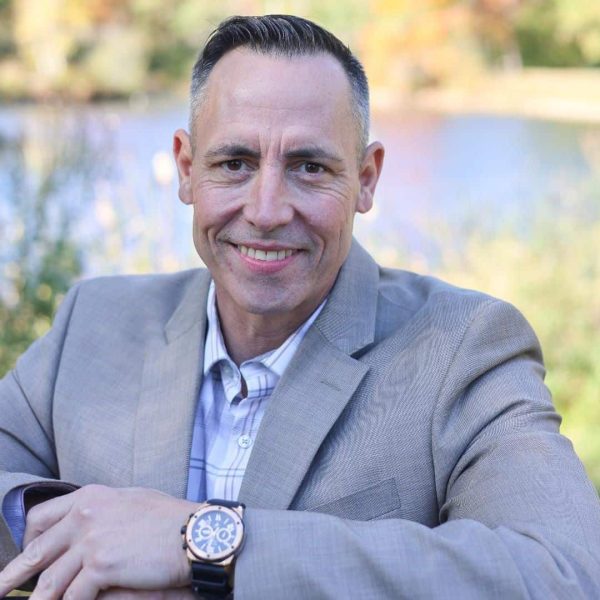 Justin Lussier headshot 0525