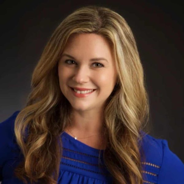 Liz Croteau headshot 1124