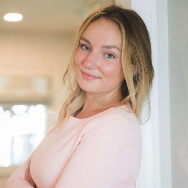 Madeline Parvey headshot