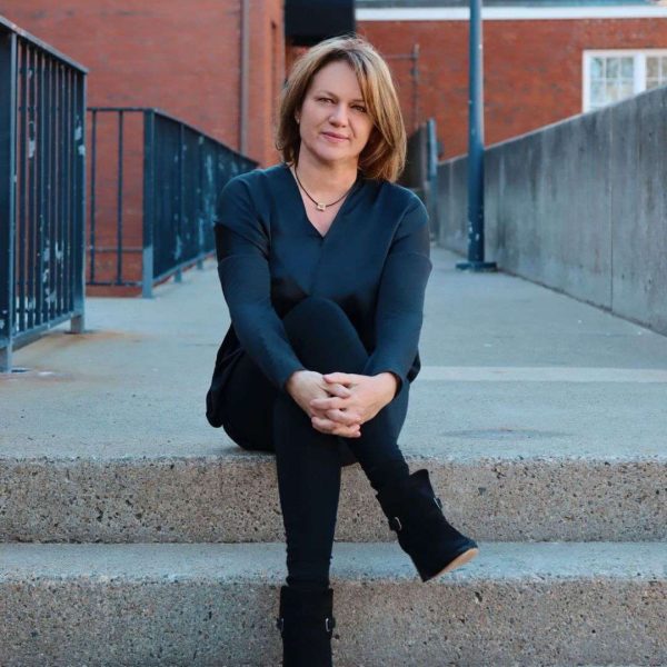 Maria Pougaridis headshot