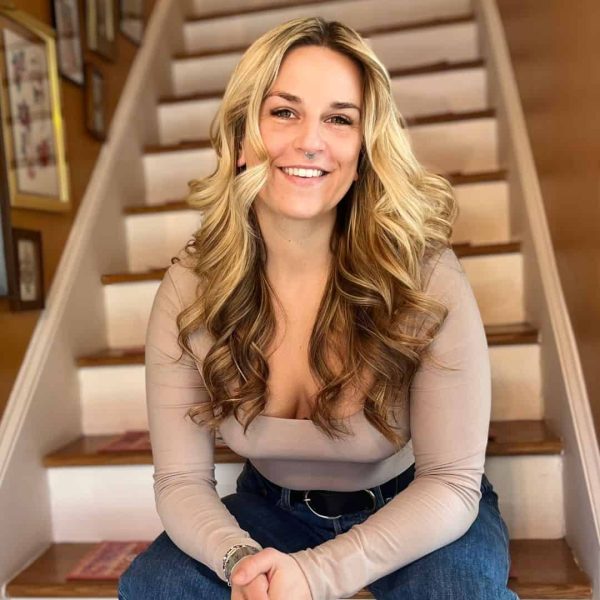 Natalie Klesaris - square headshot 0325