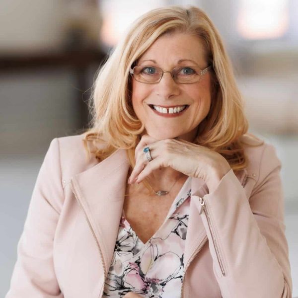 Renee Prunier headshot 1124