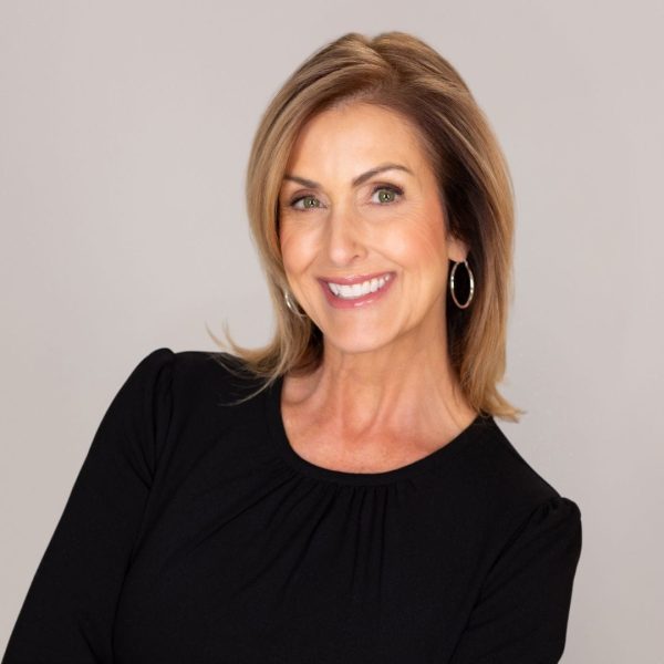 Victoria Standring headshot 1124