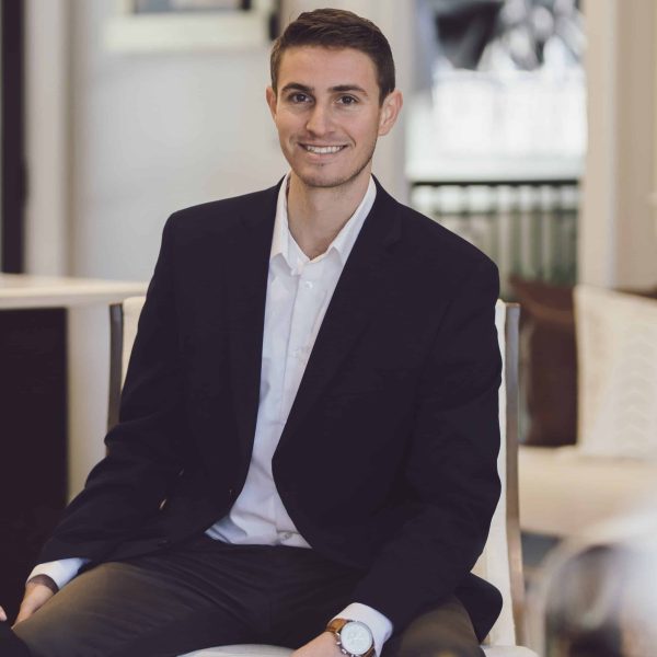 Vinny-S-Headshot-1219