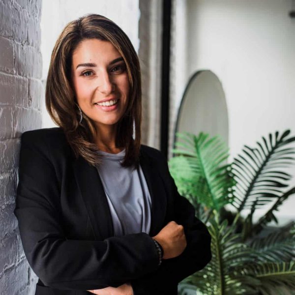 Yana Ellowitz Headshot SQ 0822 (1)